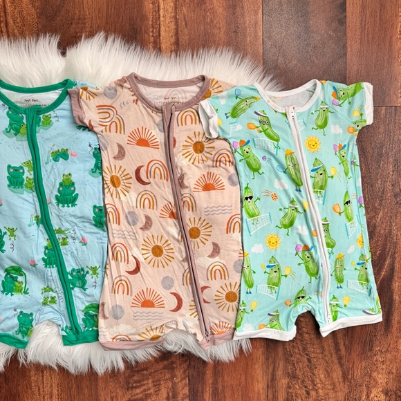 Little Sleepies Bundle of Four Shorty Zippy Size 12-18 Months - Picture 3 of 5